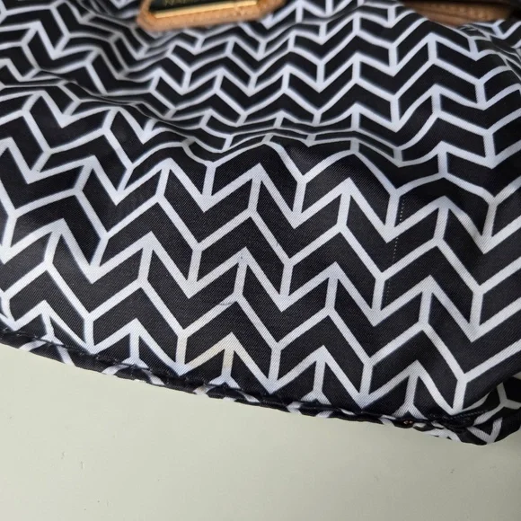 MADISON WEST Elle Tote - Picture 9 of 16